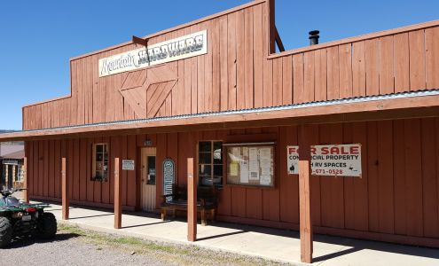 Mountain Hardware Alpine