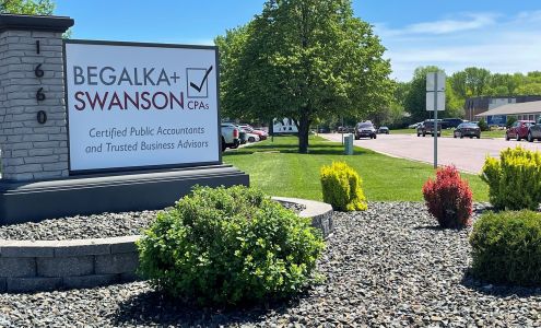 Begalka + Swanson, Certified Public Accountants 1660 Commerce Dr #1, North Mankato Minnesota 56003