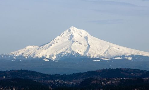 Sterling Properties Real Estate Services, LLC 1111 Main St Suite 500, Vancouver