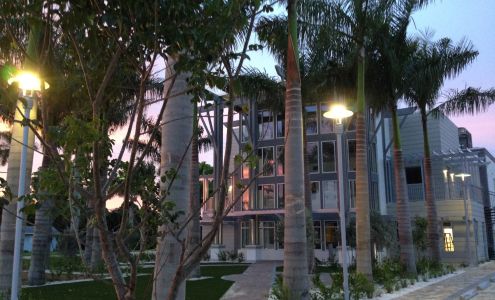 Mc Gregor Boulevard Veterinary: Jones Lura DVM