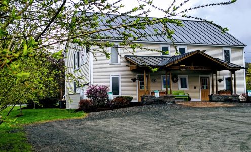 Norwich Regional Animal Hospital 13 Fogg Farm Rd, White River Junction Vermont 05001