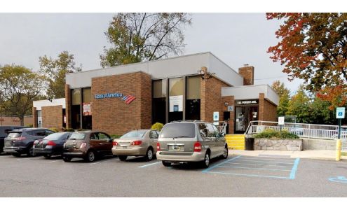 Bank of America (with Drive-thru ATM) Glen Cove