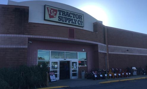 Tractor Supply Saratoga Springs