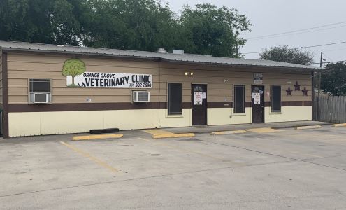 Orange Grove Veterinary Clinic 105 N Dibrell St, Orange Grove Texas 78372