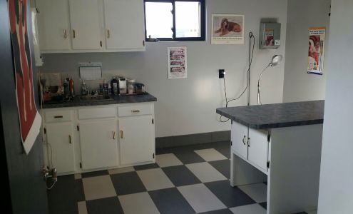 J M Ritchie Veterinary Hospital State College