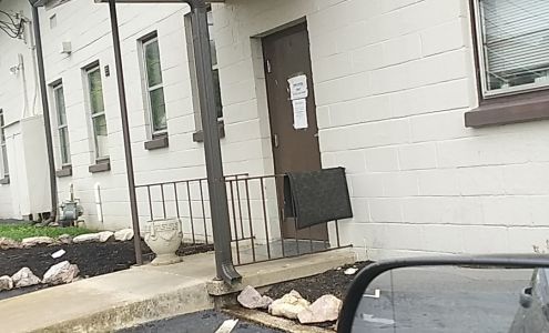 Broadway Veterinary Clinic: Phipps Jada DVM