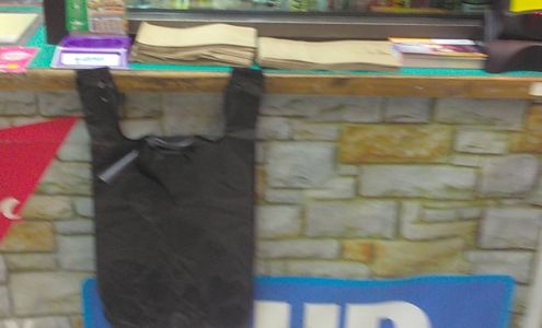 Bobs Discount Tobacco & Beer