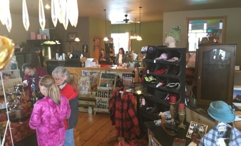 Bella Fiore Greenhouse & Gifts 9210 Anderson Rd N 1, Daggett Michigan 49821