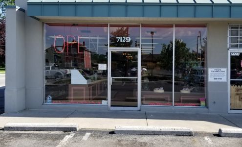 Anthony-Thomas Candy Shoppe