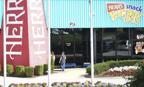 Herr?s Snack Factory Tour & Gift Shop Nottingham