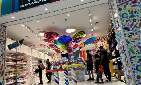 Dylan's Candy Bar