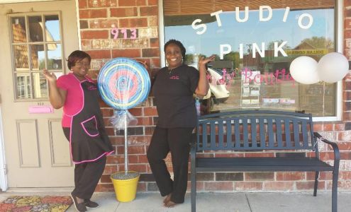 Studio Pink Candy Boutique, LLC Fort Riley