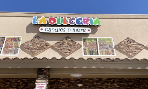 LA DULCERIA CANDIES N MORE