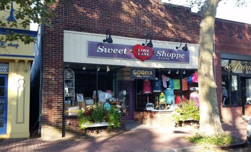 Love Lane Sweet Shoppe