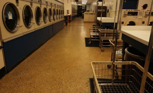 Dolly's Coin Laundry