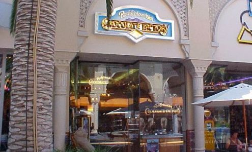 Rocky Mountain Chocolate Factory ( The Home of Best chocolate Caramel apples)