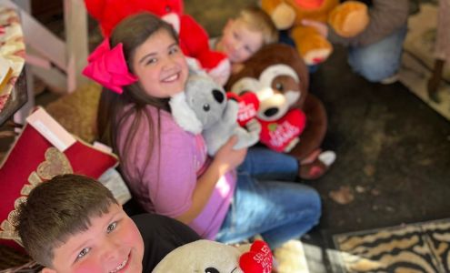 Watson Tucker Florist 421 San Augustine St, Center Texas 75935