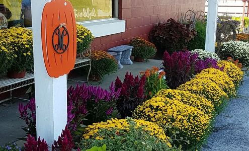 Hickory Hill Florist & Garden Center 886 Nashville St, Russellville Kentucky 42276