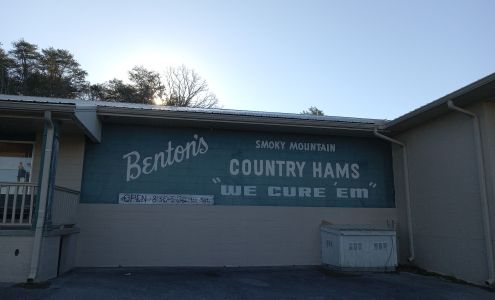 Benton's Smoky Mountain Country Hams & Bacon