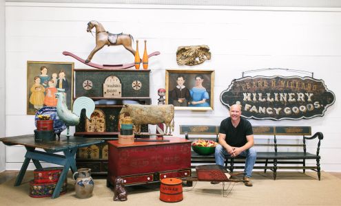 Bright Star Antiques Auction House