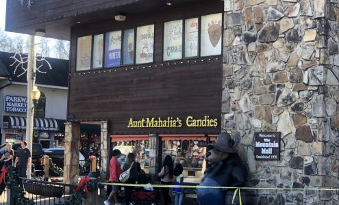 Aunt Mahalia's Candies