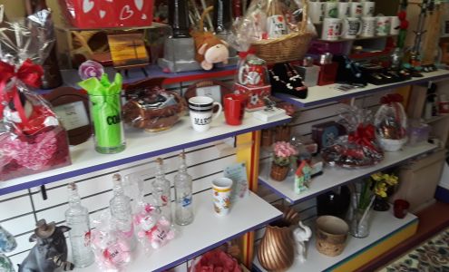 Creative Expressions & Gifts