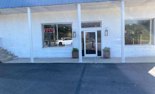 The Willow Whole Health Market (formerly Olde Tyme Country Store)