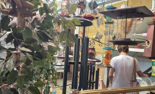 Country Crossing Crafts & Antiques