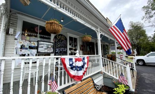 Calef's Country Store