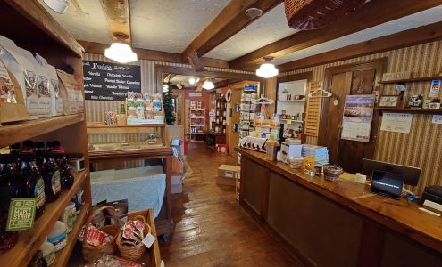 Original Vermont Store Poultney