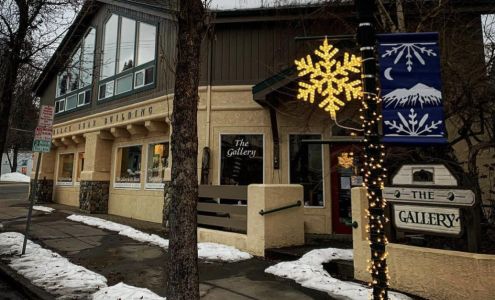 The Luminaire & The Alchemist - Cafe, Books & Custom Framing