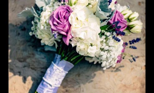 Glenwood Florist & Gifts 621 E Broadway, Glenwood Arkansas 71943