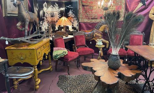 New Oxford Antique Center