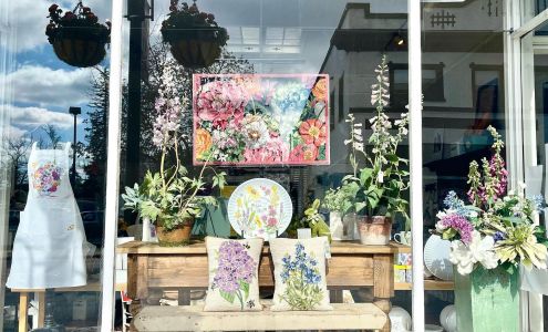 Mary Lake-Thompson Ltd