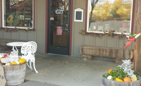 Clark's Floral 1040 E Broadway St # D, Goldendale Washington 98620