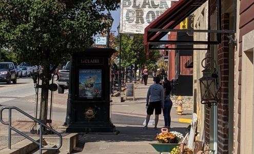 Kernel Cody's Popcorn Shoppe Le Claire