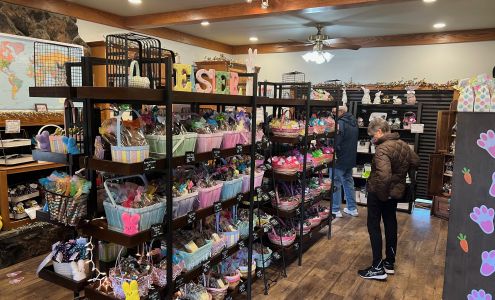 Dena's Specialty Candy