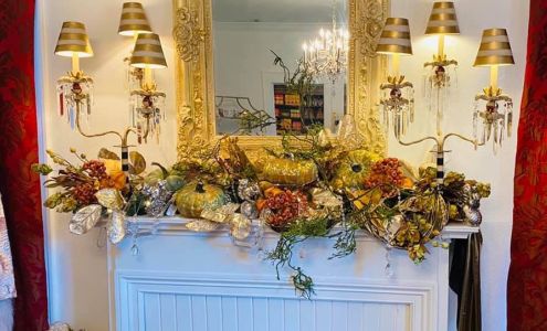 Good Gracious Boutique & Flowers