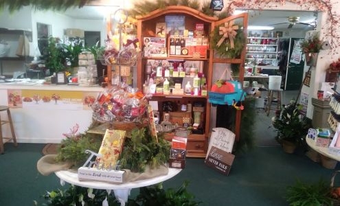 George's Flower Shop 311 N Racetrack St, Swainsboro Georgia 30401