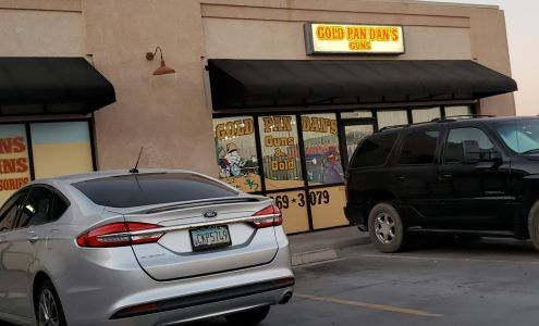 Gold Pan Dan's Guns and Gold