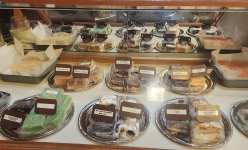 Midwest Gift & Fudge House