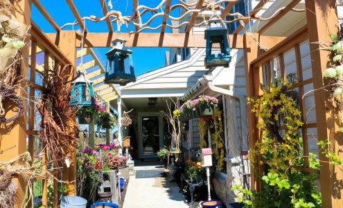 Blue Moon Florist & Gift Shop