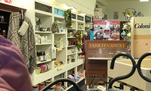 Good Tidings Gift Shop