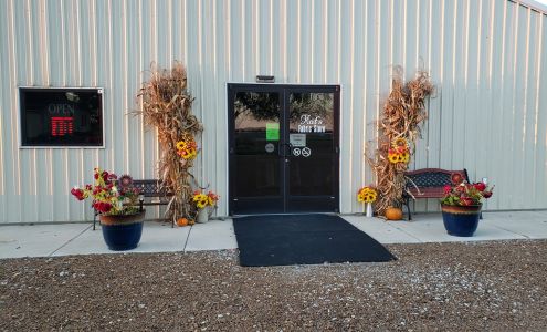 Kat's Fabric Store Girard