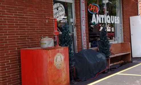 Pruyear's Antiques