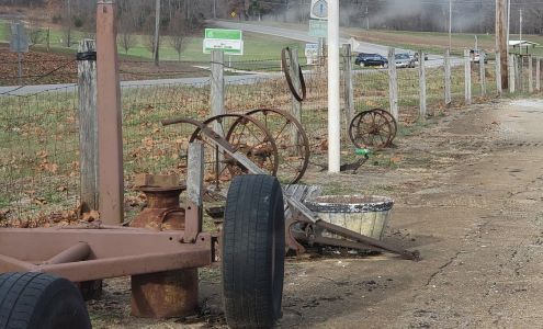 Country Corner Florist & Antiques The