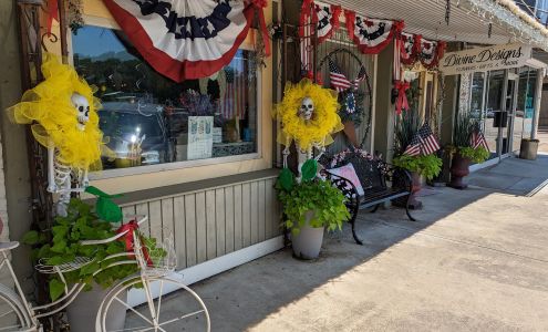 Divine Designs 120 N Main St, West Texas 76691