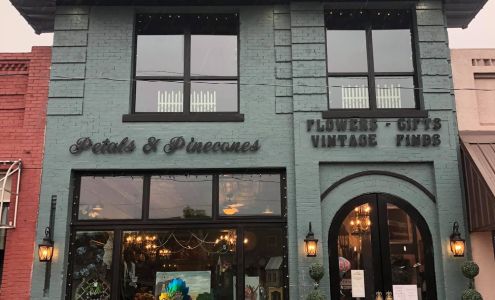 Petals & Pinecones, Flowers, Gifts & Vintage Finds Minco