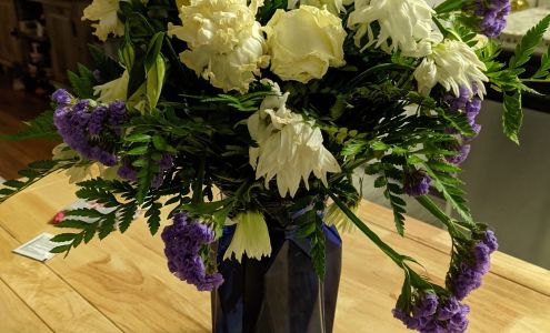 Bush's Flower Shop Inc