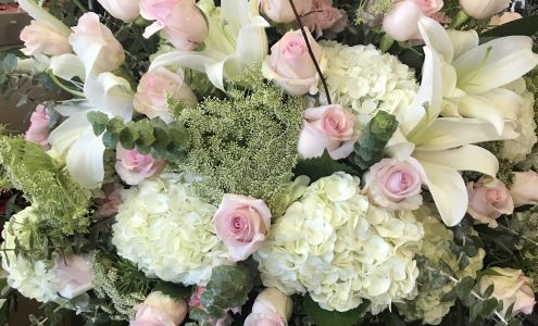 Floral Design By Nikki 391 Richmond Rd, Irvine Kentucky 40336